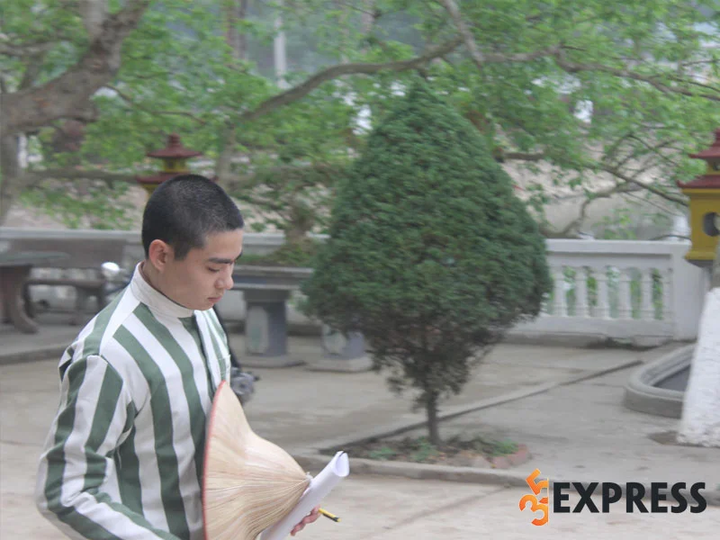 qua-trinh-le-van-luyen-o-trong-tu-35express