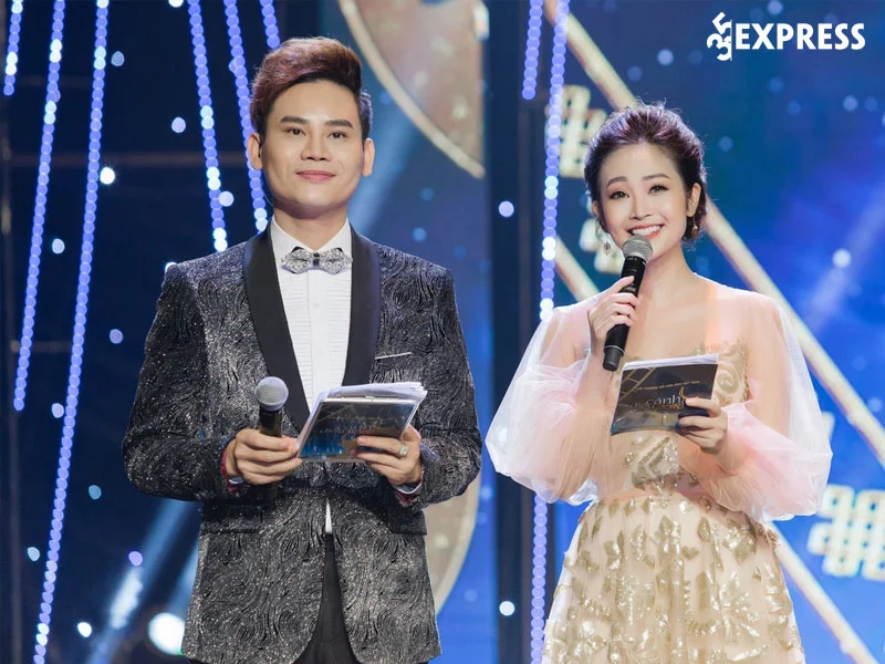 su-nghiep-cua-mc-hong-phuc-35express