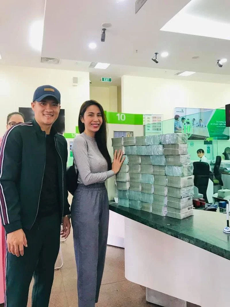 thuy-tien-dap-tra-danh-thep-khi-bi-cong-kich-lai-chuyen-tu-thien-1-35express