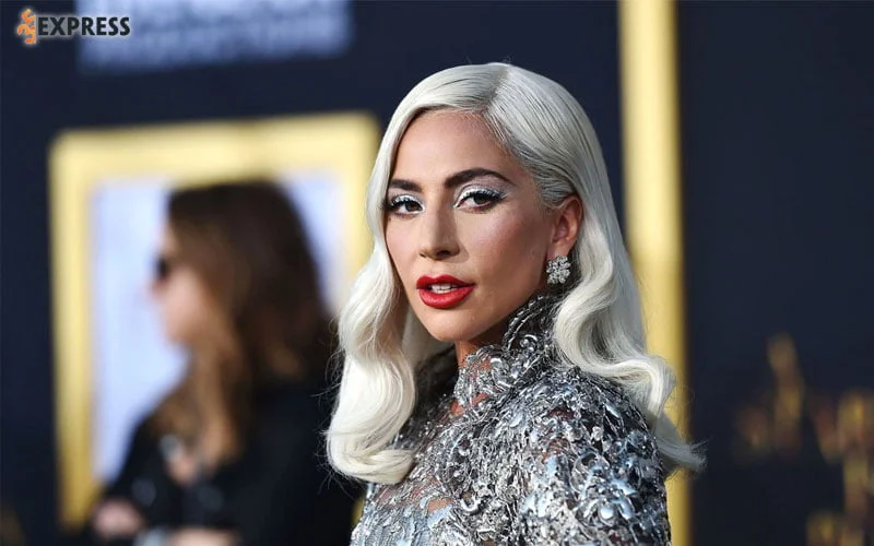 con-duong-di-den-thanh-cong-cua-lady-gaga-35express