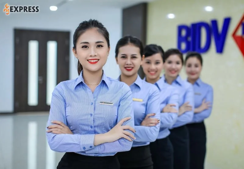 cong-ty-may-dong-phuc-vietuni-da-nang-35express