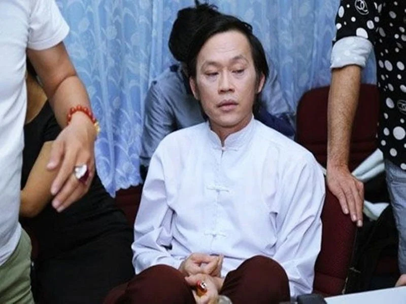 hoai-linh-vat-suc-kiem-tien-the-nao-xay-nha-tho-to-100-ty-6-35express