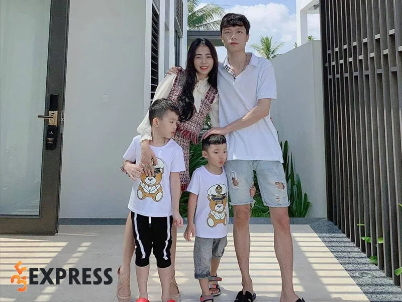 huong-ly-va-gia-dinh-nho-35express