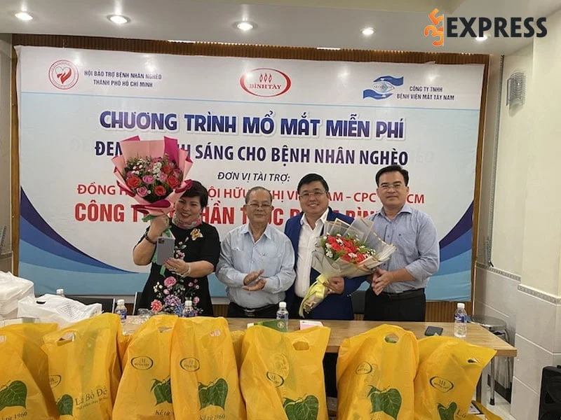 le-thi-giau-chu-tich-luon-gan-lien-voi-cac-hoat-dong-thien-nguyen-2-35express