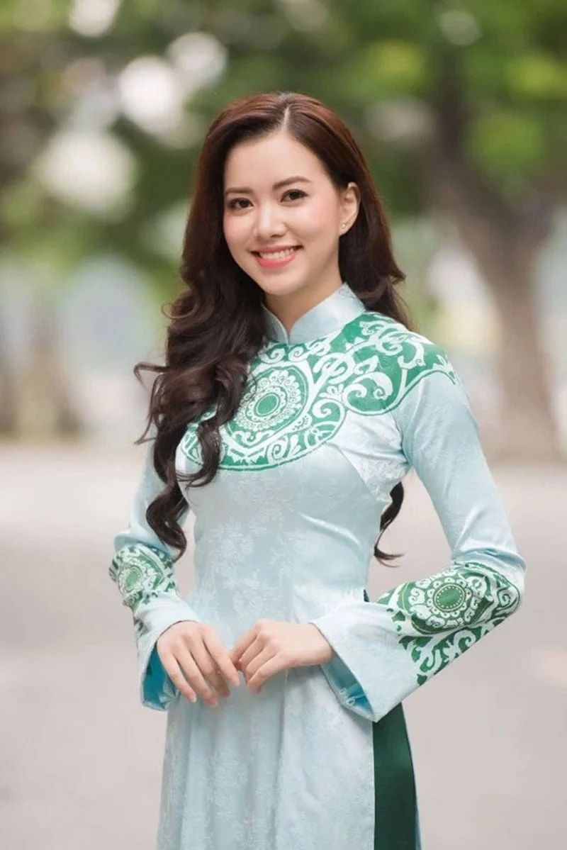 my-nhan-vtv-vua-cong-bo-ket-hon-voi-doanh-nhan-xnk-hon-12-tuoi-5-35express