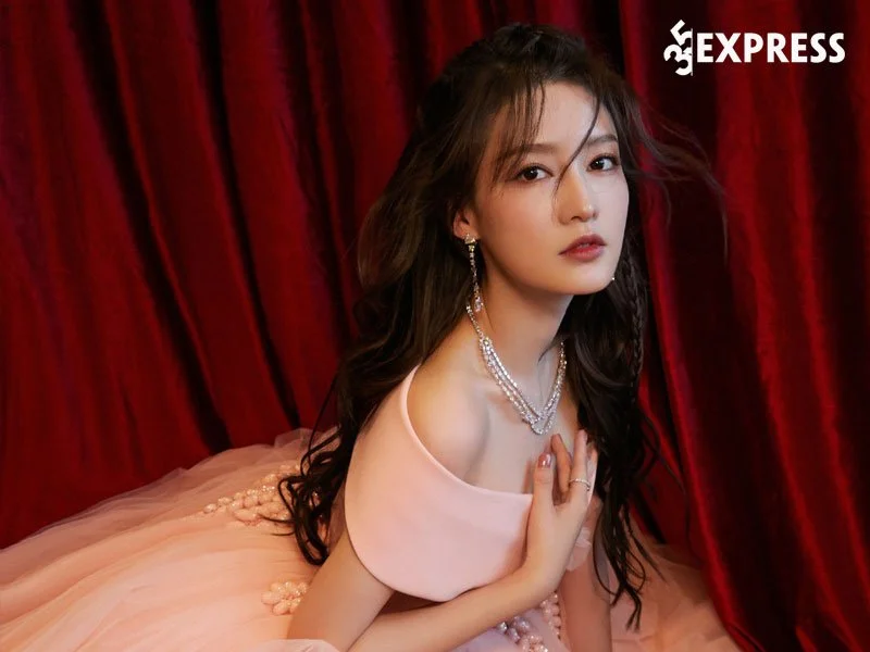 nhung-hinh-anh-dep-cua-ly-tham-35express