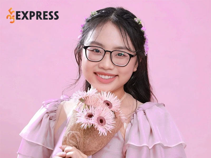 phuong-my-chi-la-ai-2-35express