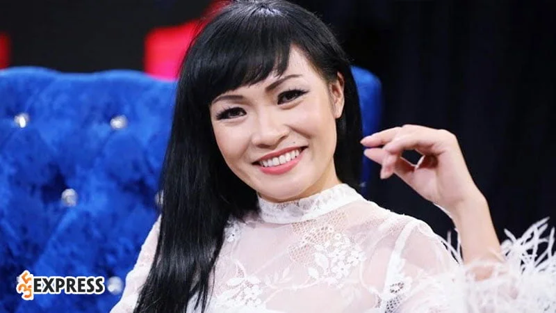 phuong-thanh-spam-lien-hoan-sau-vu-nhom-chat-nghe-si-noi-xau-0-35express