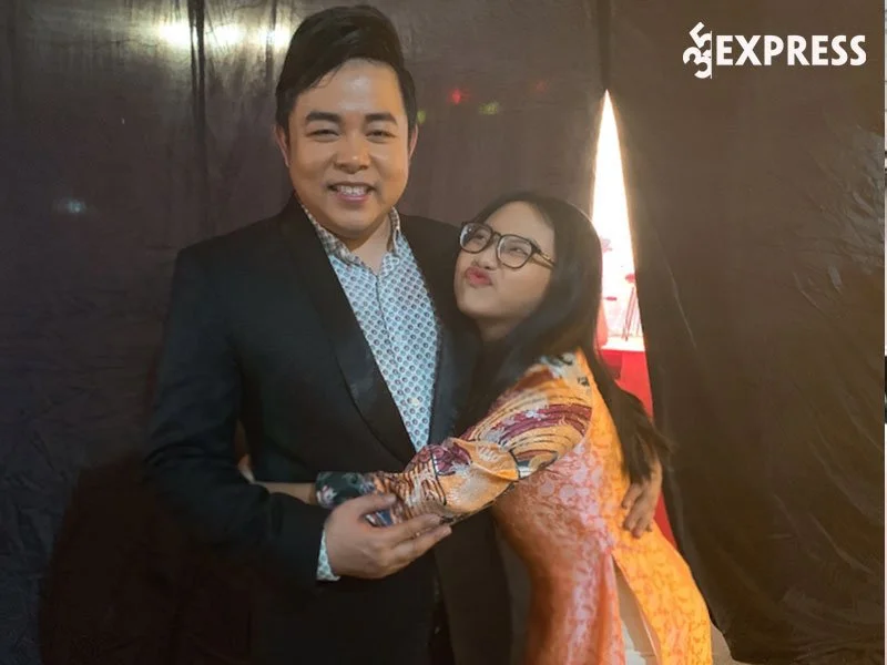 quang-le-va-con-nuoi-phuong-my-chi-35express