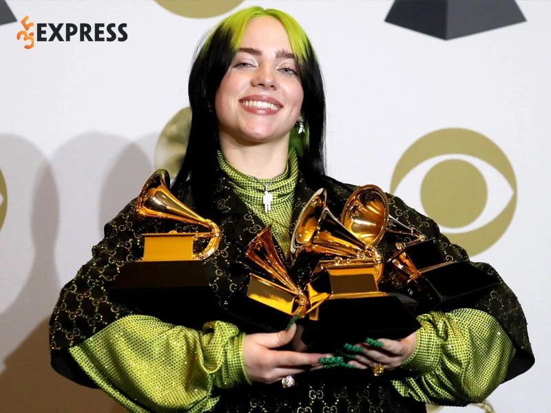 billie-eilish-nhan-ro-gach-vi-lat-mat-4-35express