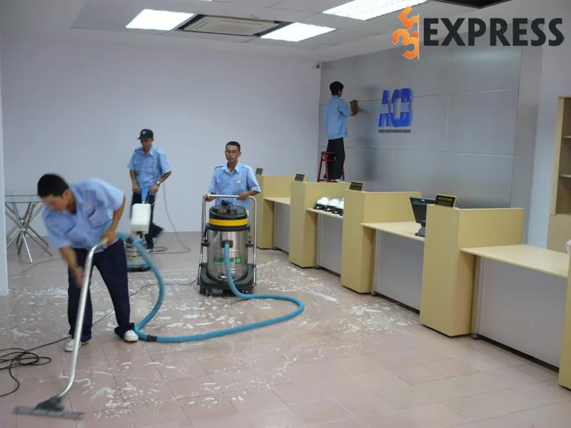 builwork-viet-nam-cong-ty-ve-sinh-cong-nghiep-tphcm-uy-tin-35express