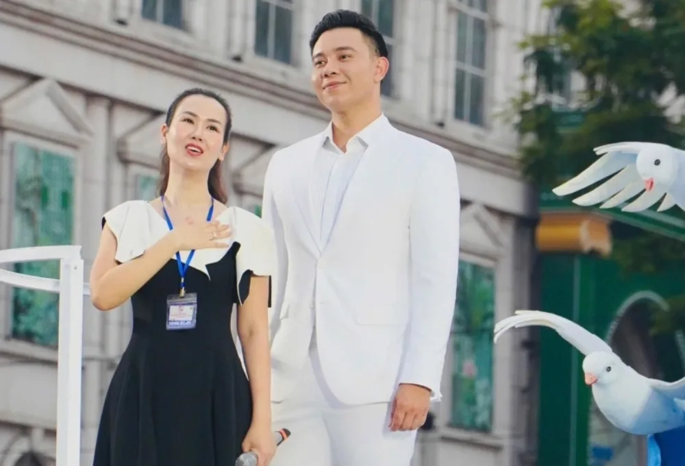Võ Hạ Trâm - Đông Hùng