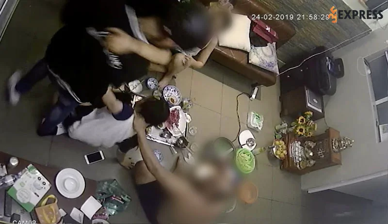 clip-doc-quyen-dat-g-di-duong-quyen-voi-du-uyen-tai-nha-3-35express