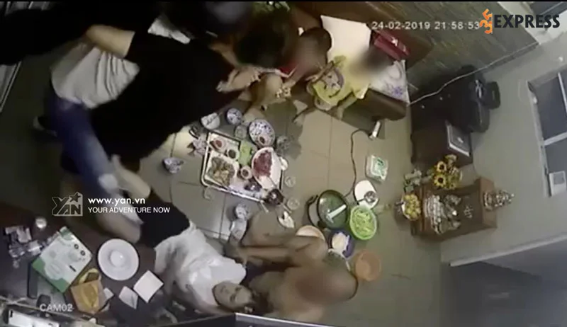 clip-doc-quyen-dat-g-di-duong-quyen-voi-du-uyen-tai-nha-35express