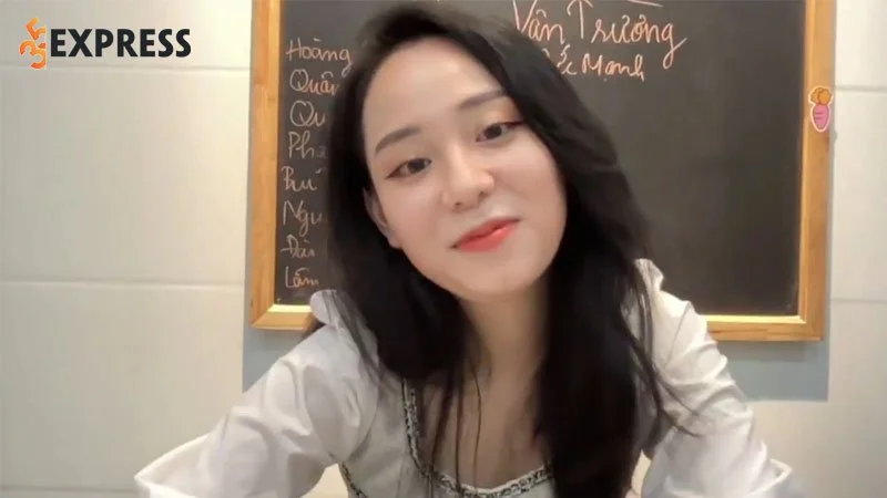 co-giao-minh-thu-lo-mieng-chui-the-khi-choi-game-cung-hoc-sinh-ngay-tren-song-livestream-3-35express