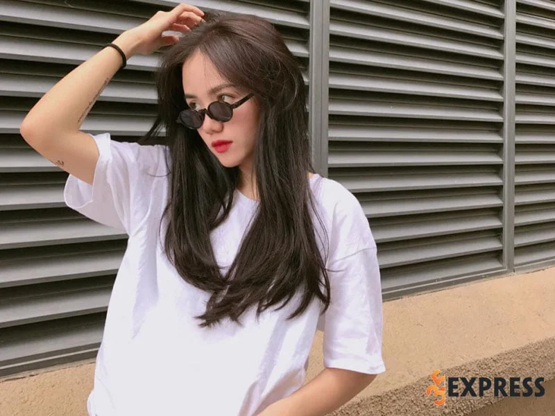 cuoc-song-va-nhung-lum-xum-lien-quan-den-doi-tu-cua-ca-si-phuong-ly-35express