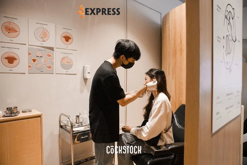 mua-khuyen-tai-cho-nam-gioi-o-dau-35express