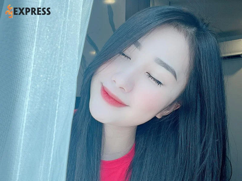 nhung-hinh-anh-dep-cua-vo-quoc-dan-tieu-hy-35express