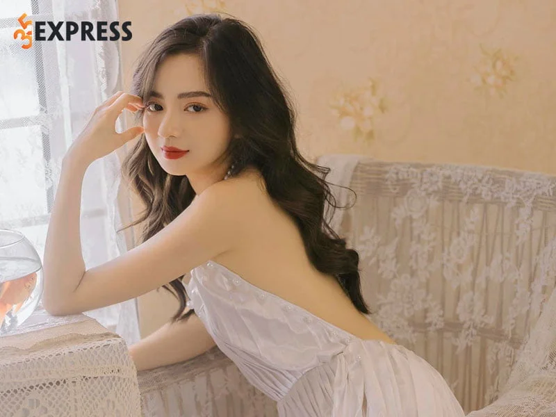 nhung-hinh-anh-sexy-cua-vu-ngoc-kim-chi-35express