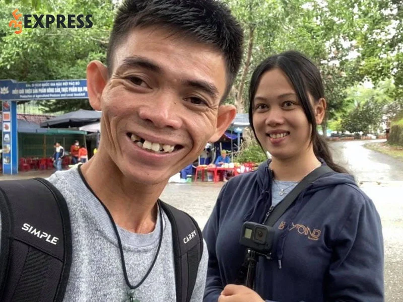 soytiet-da-nghi-chan-bo-de-len-thanh-pho-song-cung-ban-gai-2-35express