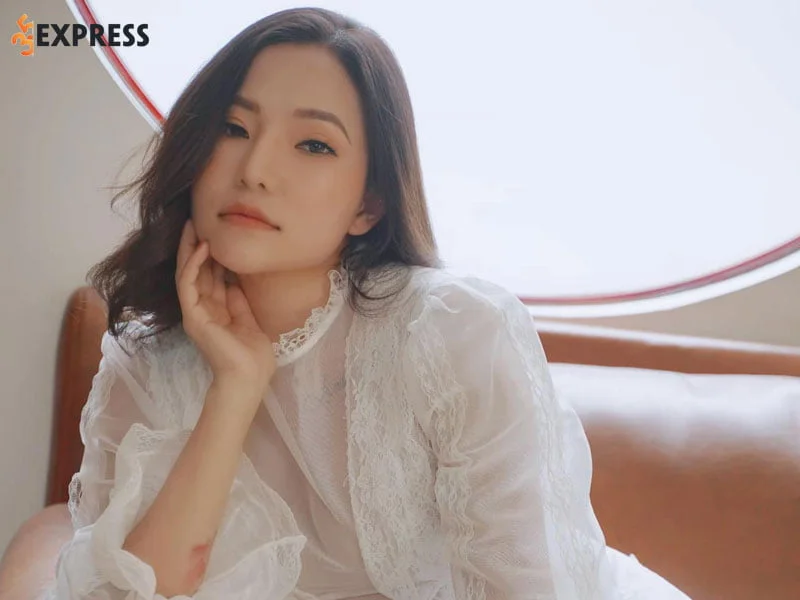 su-nghiep-cua-ly-phuong-chau-35express