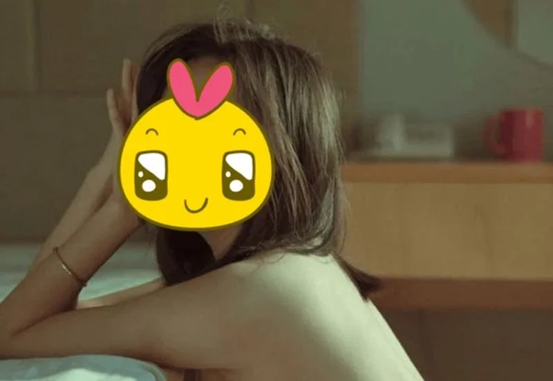 theo-n-p-hinh-anh-nay-la-anh-nude-da-duoc-k-c-dang-cong-khai-len-trang-ca-nhan-va-khong-he-co-yeu-to-tho-tuc