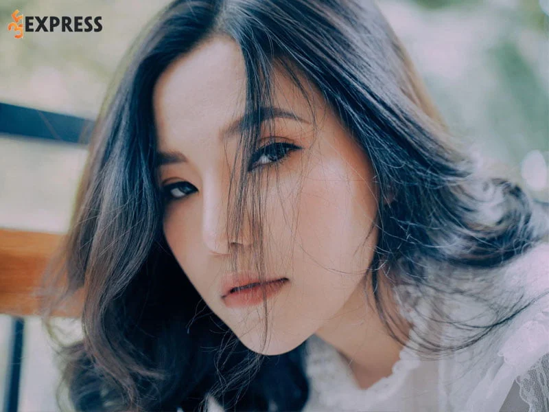 tieu-su-cua-ly-phuong-chau-35express