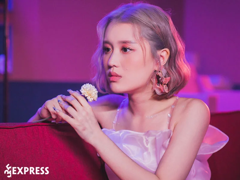 tin-don-hen-ho-cua-khuong-vu-han-sara-35express