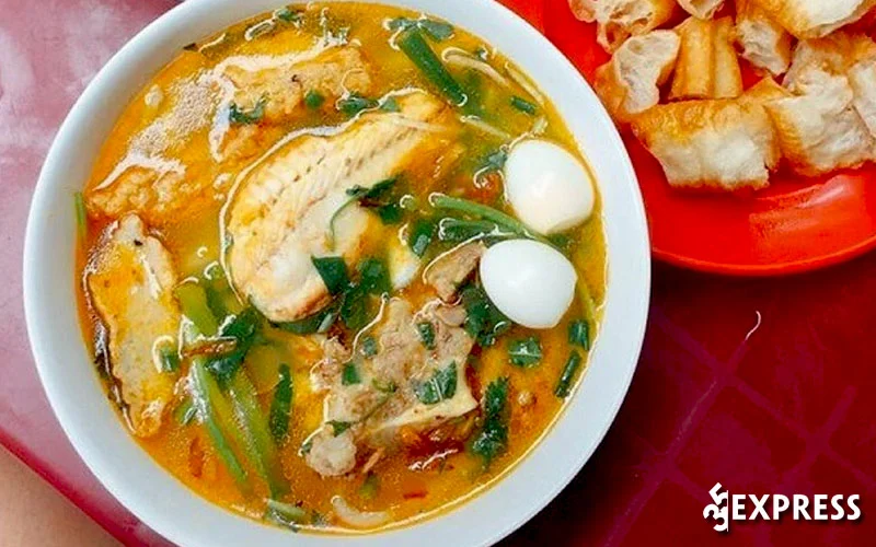 banh-canh-ca-loc-o-nu-35express