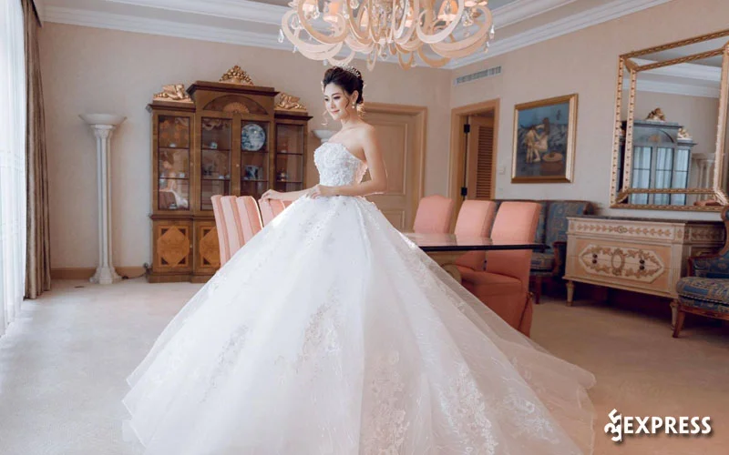 bella-bridal-35express