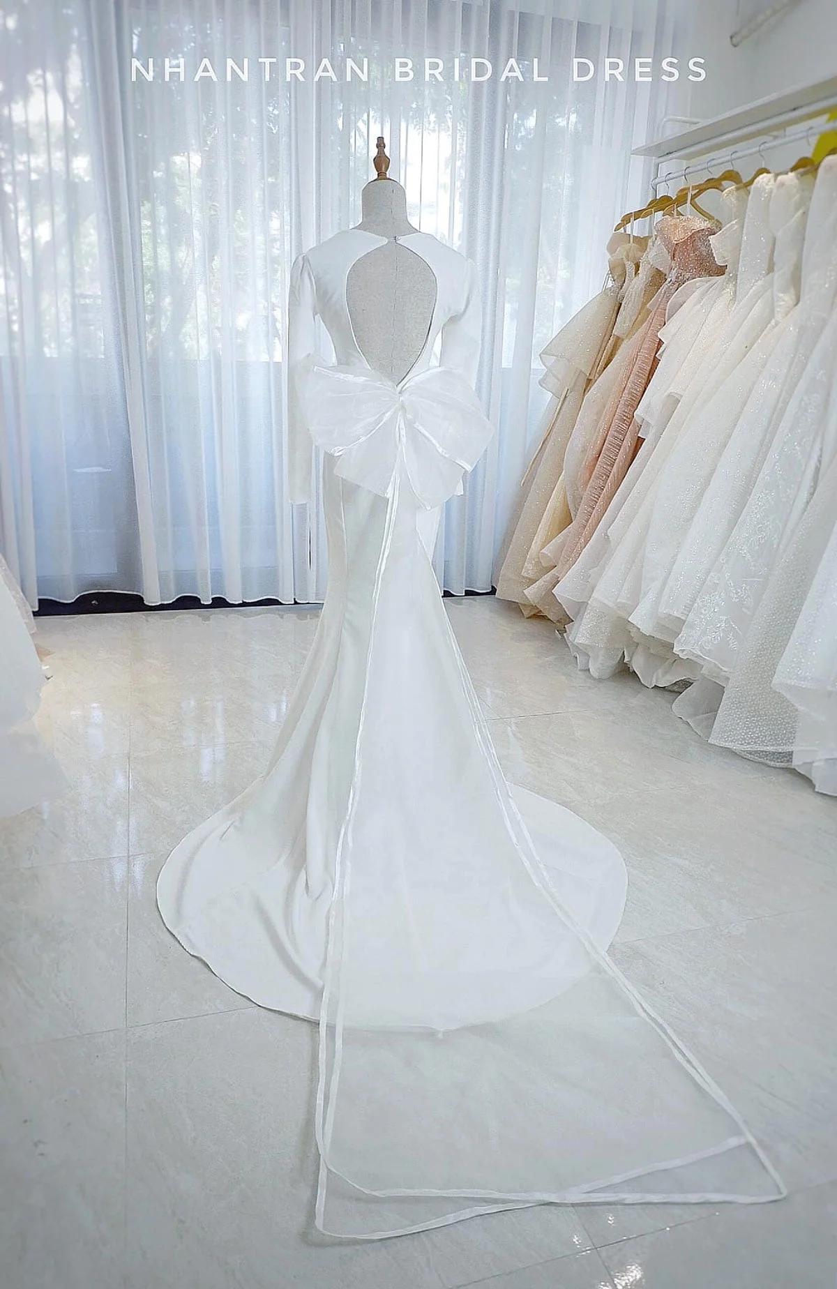 cho-thue-vay-cuoi-co-dau-nhan-tran-studio-35express