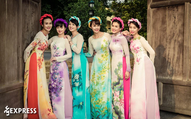 nha-may-ao-dai-tien-35express