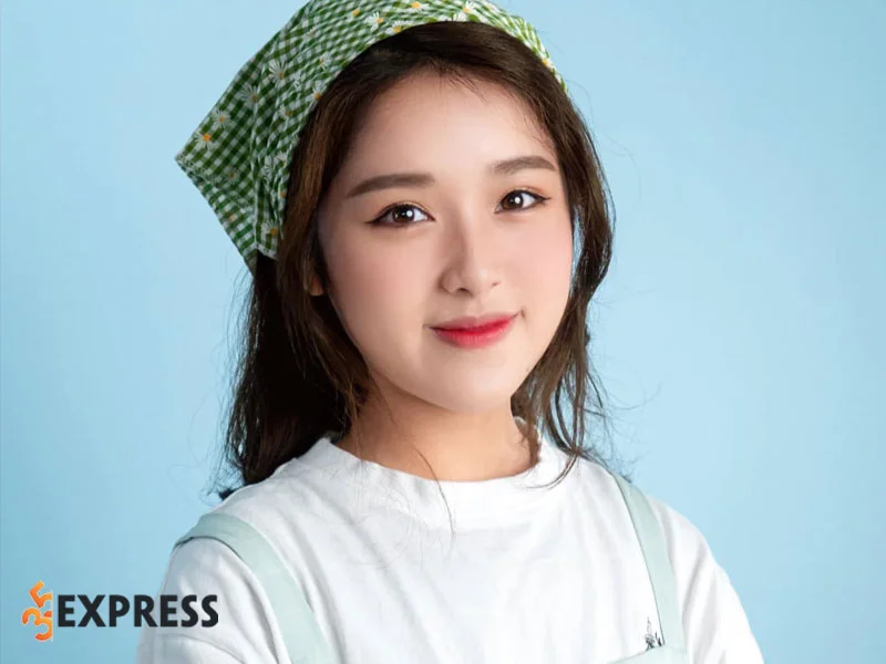 nhung-hinh-anh-dep-cua-co-giao-tran-thanh-nga-1-35express