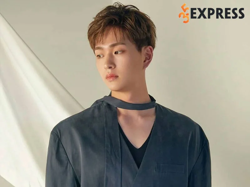 onew-bi-kien-vi-toi-quay-roi-tinh-duc-tai-hop-dem-35express