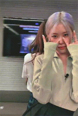ran-ran-ca-ro-hint-hen-ho-cua-rose-blackpink-va-mark-got7-1-35express