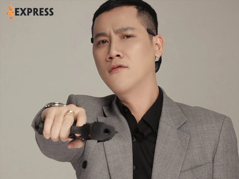 su-nghiep-cua-thay-giao-ba-35express