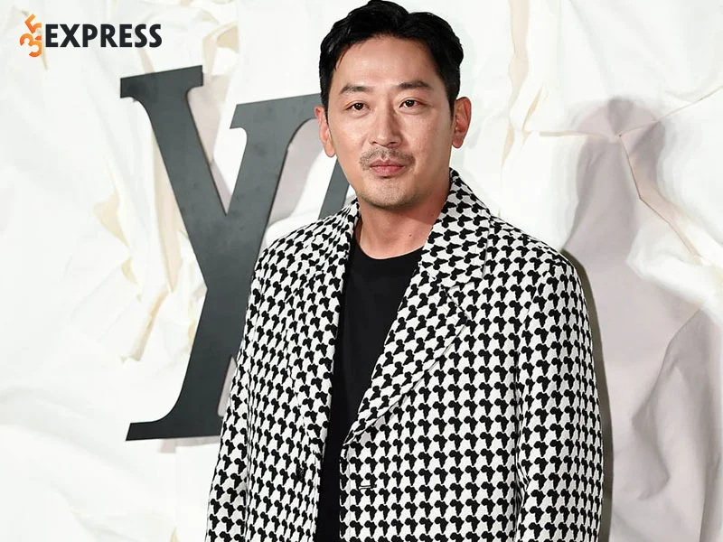 su-nghiep-dien-xuat-cua-ha-jung-woo-35express