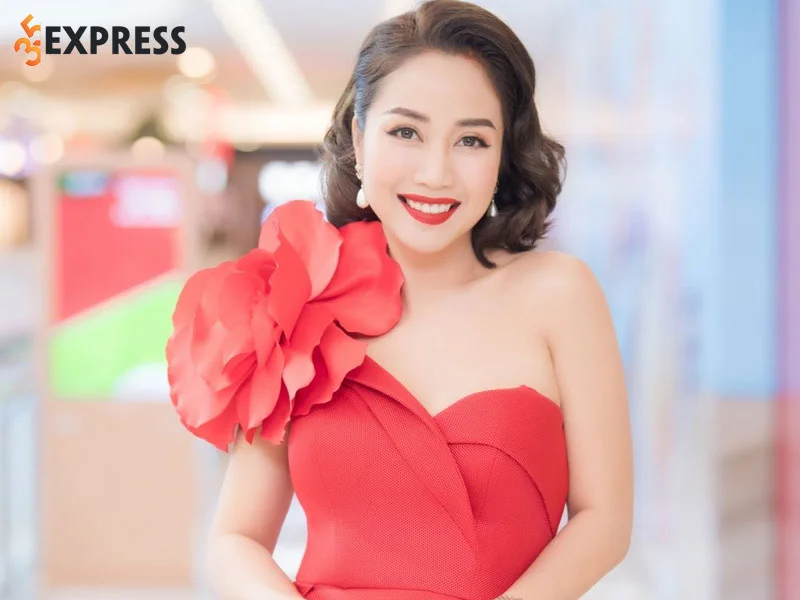 su-nghiep-thang-tien-cua-oc-thanh-van-35express