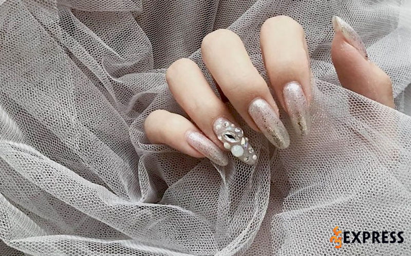 top-nail-35express