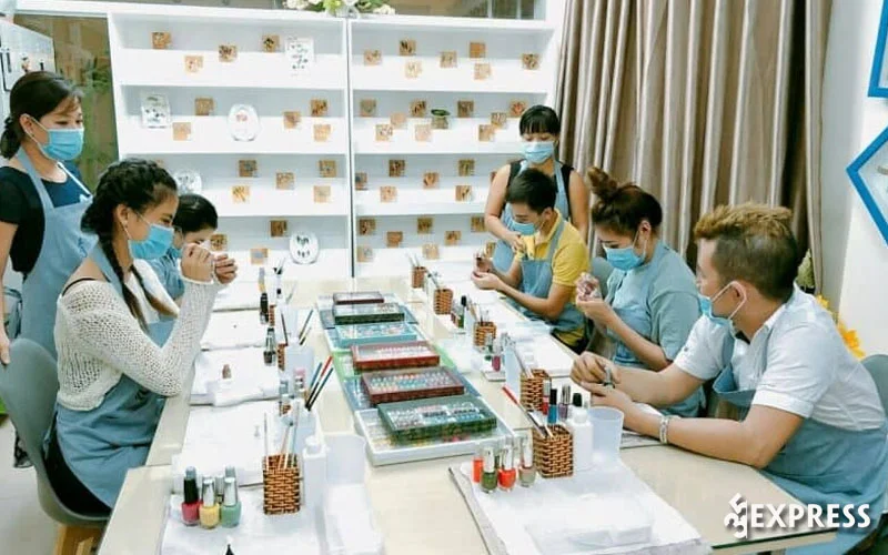 trung-tam-dao-tao-nail-mainbeauty-35express