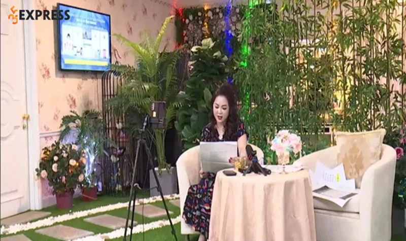 ba-phuong-hang-cam-on-vietcombank-boi-van-ban-tam-khoa-bao-co-khang-dinh-ca-ngan-hang-va-thuy-tien-deu-hop-phap-1-35express