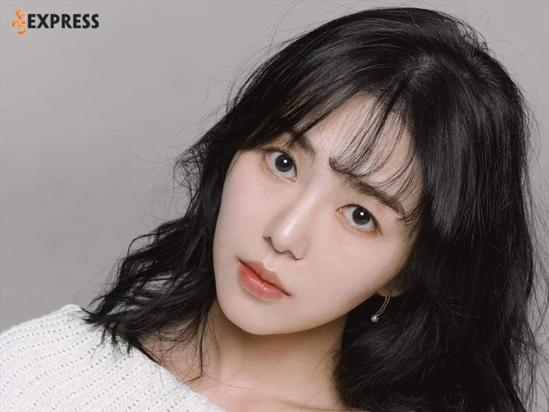 bi-dispatch-nam-thop-dang-ban-ghi-am-kwon-mina-dap-tra-cu-cong-bo-cang-nhieu-cang-tot-8-35express