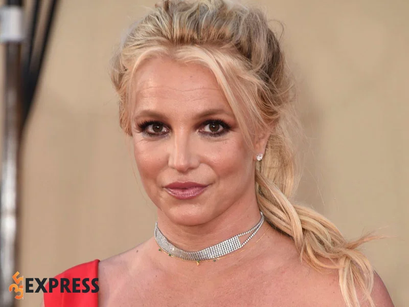 britney-spears-la-ai-1-35express