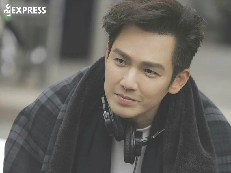 con-duong-su-nghiep-cua-chung-han-luong-1-35express