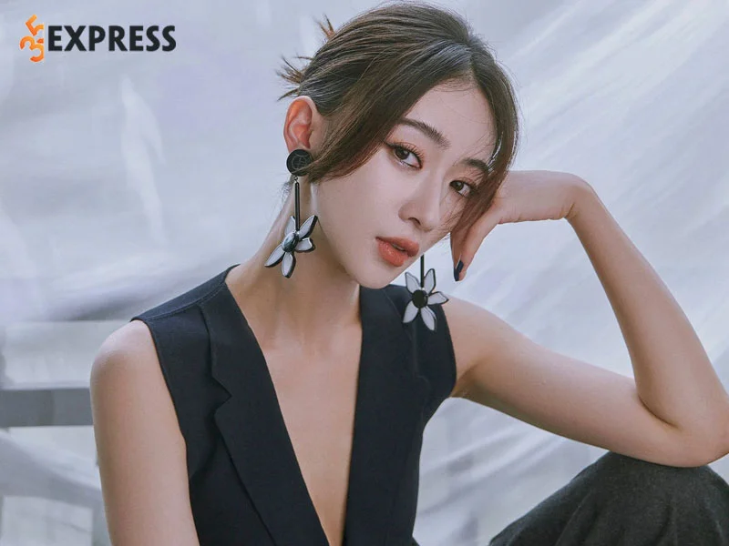 doi-tu-cua-ngo-can-ngon-35express