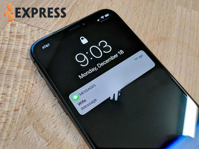 huong-dan-cach-khoa-man-hinh-iphone-bang-vuot-tay-1-35express