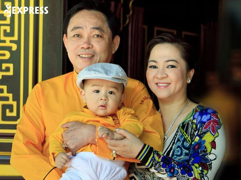 huynh-hang-huu-thieu-gia-thua-ke-nghin-ty-khi-moi-1-tuoi-35express