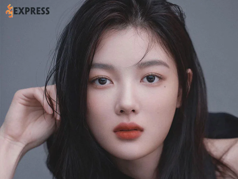kim-yoo-jung-la-ai-1-35express
