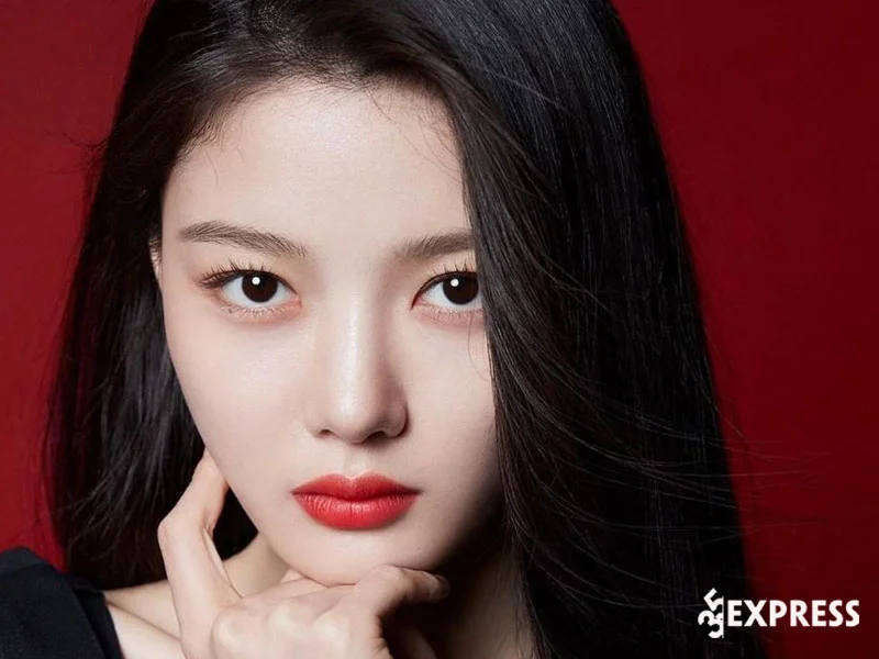 nhung-hinh-anh-dep-cua-kim-yoo-jung-1-35express