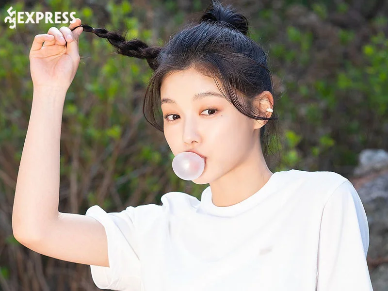 nhung-hinh-anh-dep-cua-kim-yoo-jung-2-35express